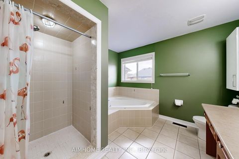 Photo 31 at 8 Brookhurst Avenue, Keswick South, Georgina