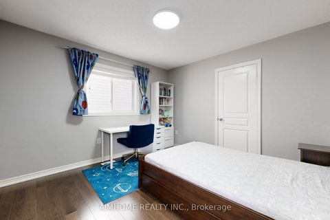 Photo 36 at 8 Brookhurst Avenue, Keswick South, Georgina