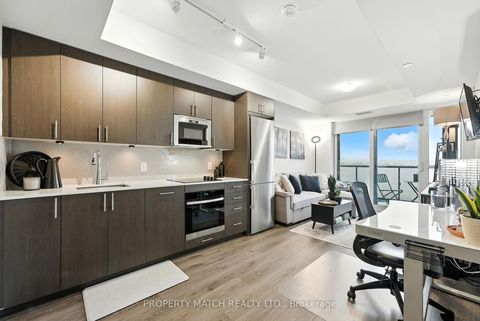 Photo 5 at 802 - 2545 Simcoe Street N, Windfields, Oshawa