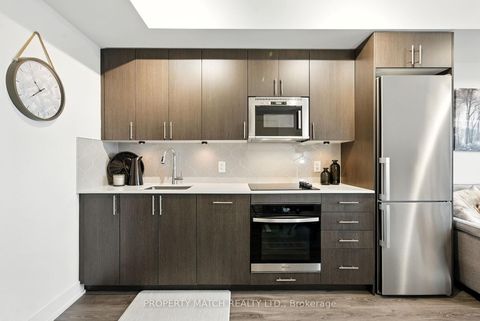 Photo 6 at 802 - 2545 Simcoe Street N, Windfields, Oshawa