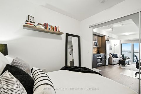 Photo 17 at 802 - 2545 Simcoe Street N, Windfields, Oshawa