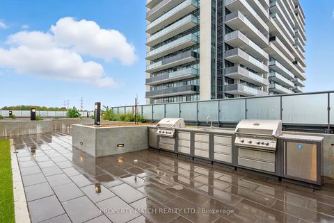 Photo 23 at 802 - 2545 Simcoe Street N, Windfields, Oshawa