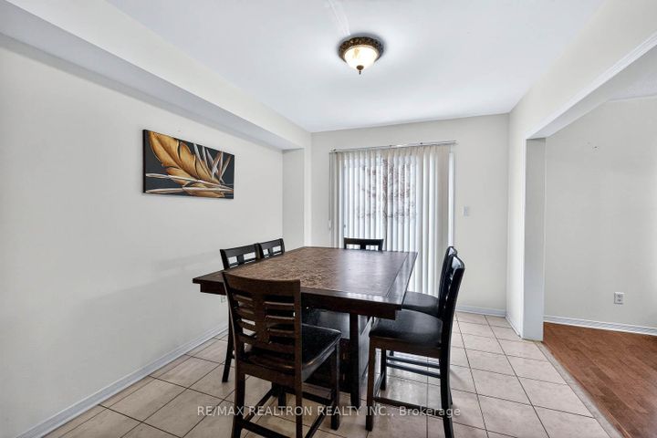 Photo 13 at 16 Pacific Wind Crescent, Wellington, Brampton