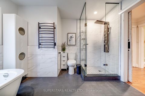 Photo 20 at 75 Rockwood Crescent, Beverley Glen, Vaughan