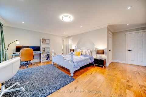 Photo 24 at 75 Rockwood Crescent, Beverley Glen, Vaughan