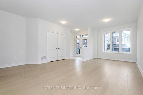 Photo 6 at 51 Bostock Drive, Keswick South, Georgina