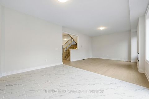 Photo 17 at 51 Bostock Drive, Keswick South, Georgina