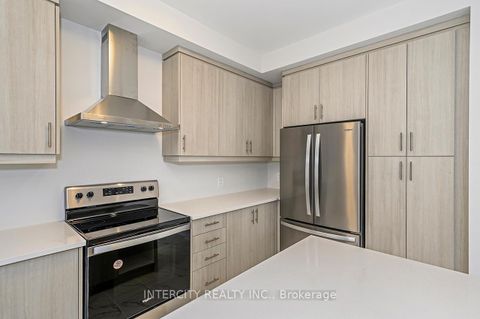 Photo 20 at 51 Bostock Drive, Keswick South, Georgina