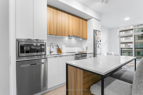 Photo 10 at A719 - 30 Upper Mall Way, Brownridge, Vaughan