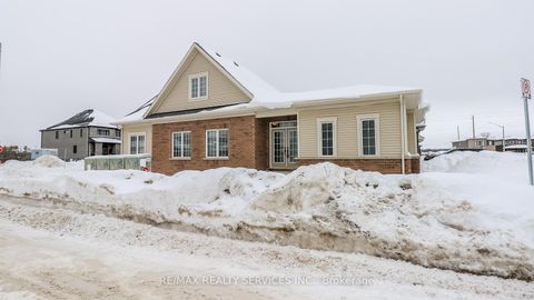 Photo 4 at 1 Harvest Crescent, Rural Barrie Southeast, Barrie