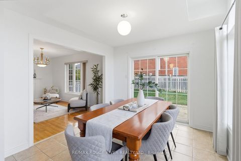 Photo 21 at 36 Tormina Boulevard, Taunton North, Whitby