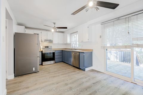 Photo 4 at 32 Wilson Court, Allandale, Barrie