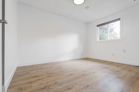 Photo 9 at 32 Wilson Court, Allandale, Barrie