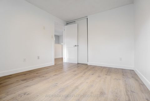 Photo 11 at 32 Wilson Court, Allandale, Barrie