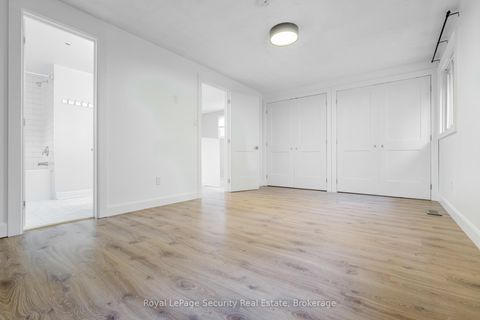 Photo 12 at 32 Wilson Court, Allandale, Barrie