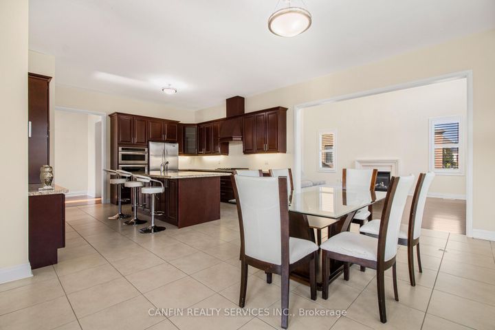 Photo 5 at 10 Calstock Place, Credit Valley, Brampton