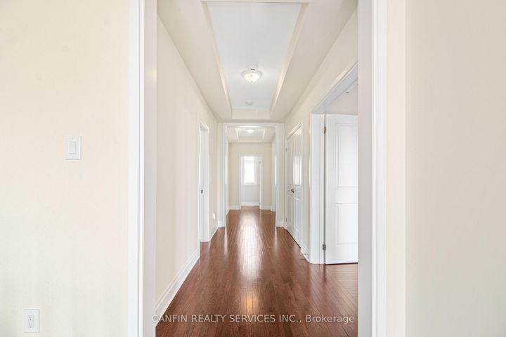 Photo 15 at 10 Calstock Place, Credit Valley, Brampton