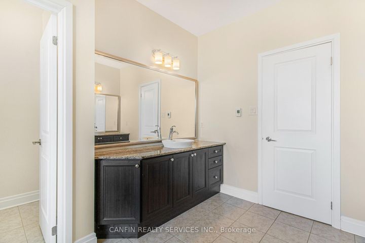 Photo 23 at 10 Calstock Place, Credit Valley, Brampton
