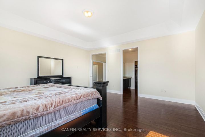 Photo 25 at 10 Calstock Place, Credit Valley, Brampton