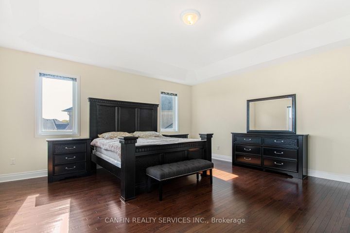 Photo 26 at 10 Calstock Place, Credit Valley, Brampton