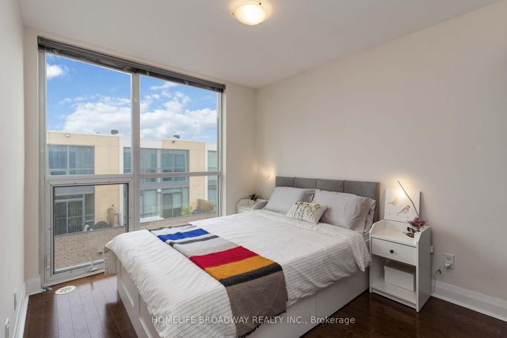 Photo 13 at 6 - 90 Little Creek Road, Hurontario, Mississauga