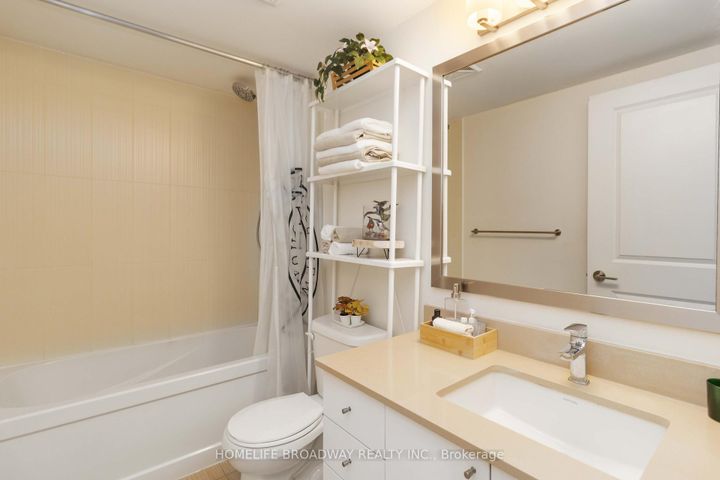 Photo 14 at 6 - 90 Little Creek Road, Hurontario, Mississauga