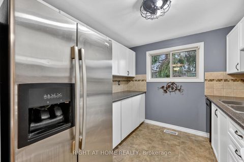 Photo 6 at 10 - 32 Sawmill Road, Ardagh, Barrie