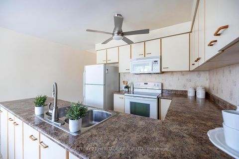 Photo 8 at 804 Mahina Street, McLaughlin, Oshawa