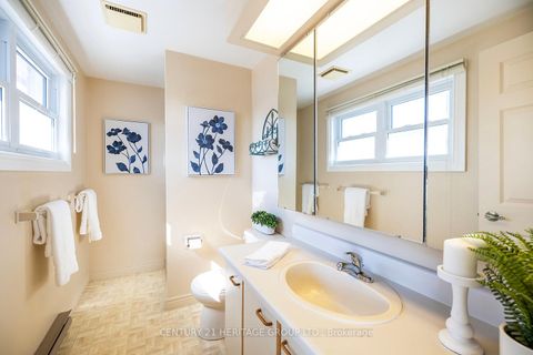 Photo 26 at 804 Mahina Street, McLaughlin, Oshawa