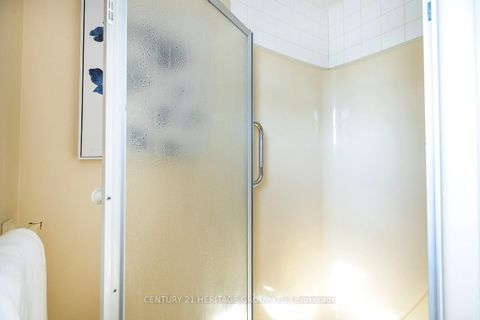 Photo 27 at 804 Mahina Street, McLaughlin, Oshawa