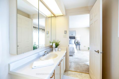 Photo 28 at 804 Mahina Street, McLaughlin, Oshawa