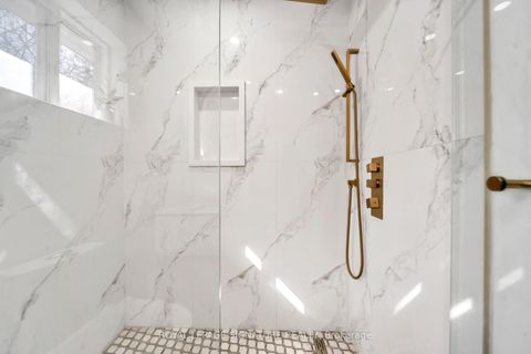 Photo 21 at 21 Huron Court, Aurora Heights, Aurora