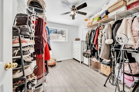 Photo 23 at 21 Huron Court, Aurora Heights, Aurora