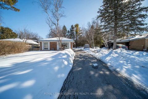 Photo 38 at 21 Huron Court, Aurora Heights, Aurora