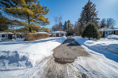 Photo 40 at 21 Huron Court, Aurora Heights, Aurora