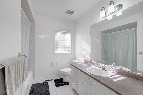 Photo 23 at 49 Humber Forest Court, Sonoma Heights, Vaughan