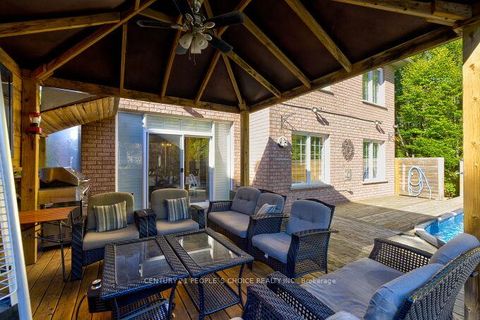 Photo 29 at 49 Humber Forest Court, Sonoma Heights, Vaughan