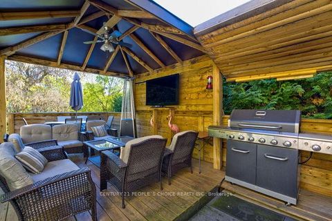 Photo 30 at 49 Humber Forest Court, Sonoma Heights, Vaughan