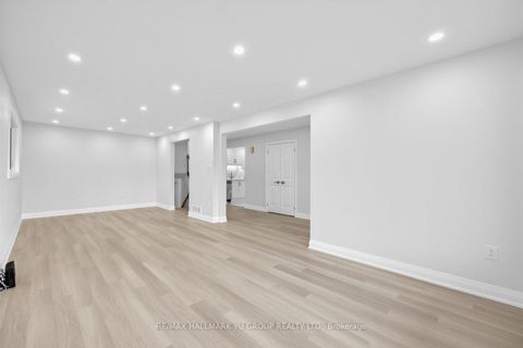 Photo 6 at 12 Pleasant View Drive, Pleasant View, Toronto