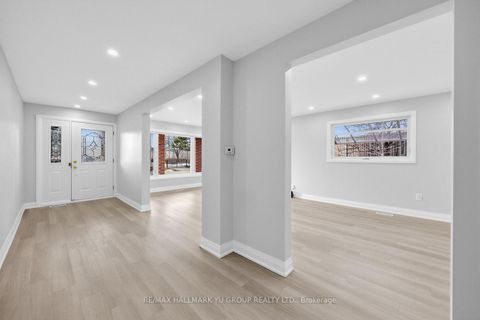 Photo 9 at 12 Pleasant View Drive, Pleasant View, Toronto