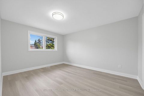 Photo 16 at 12 Pleasant View Drive, Pleasant View, Toronto