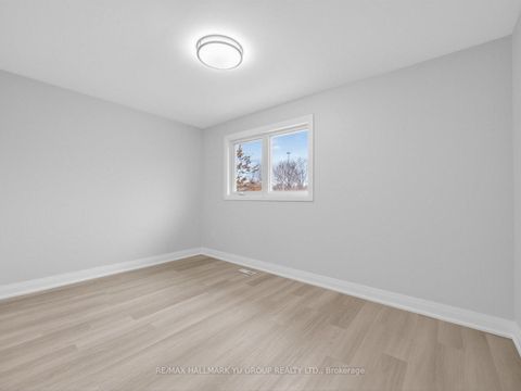 Photo 22 at 12 Pleasant View Drive, Pleasant View, Toronto