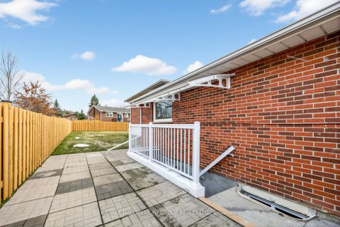 Photo 35 at 12 Pleasant View Drive, Pleasant View, Toronto