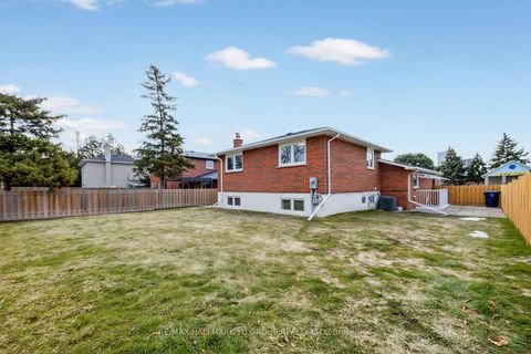 Photo 36 at 12 Pleasant View Drive, Pleasant View, Toronto