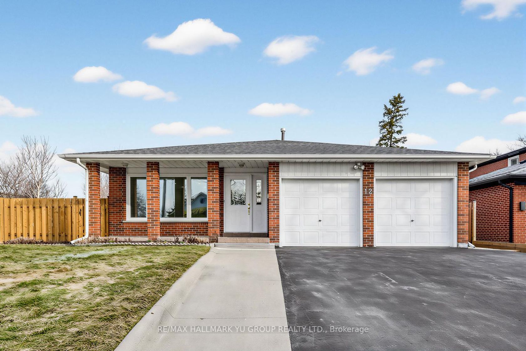 12 Pleasant View Drive, Pleasant View, Toronto 