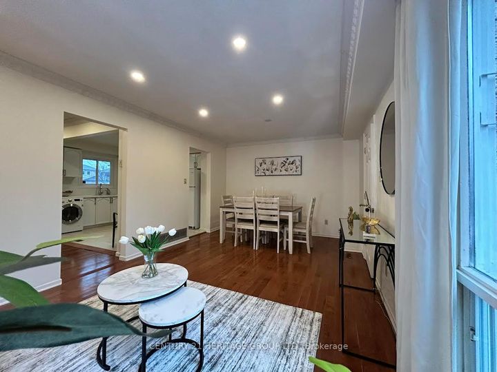 Photo 3 at 38 Gray Crescent, North Richvale, Richmond Hill