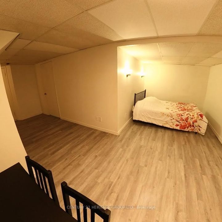 Photo 17 at 38 Gray Crescent, North Richvale, Richmond Hill