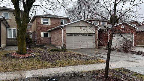 Photo 1 at 38 Gray Crescent, North Richvale, Richmond Hill