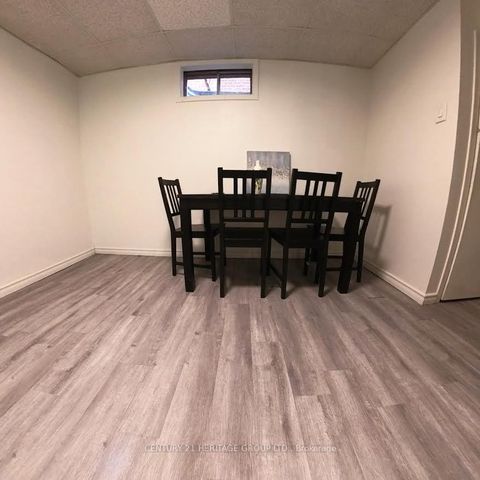 Photo 18 at 38 Gray Crescent, North Richvale, Richmond Hill