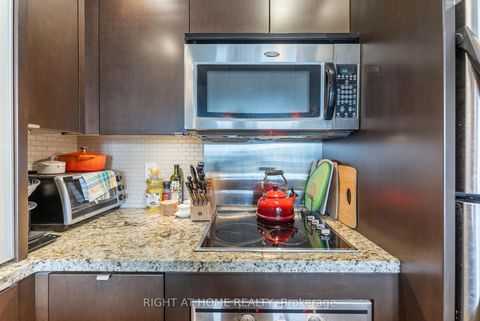 Photo 13 at 704 - 1430 Yonge Street, St. Clair, Toronto